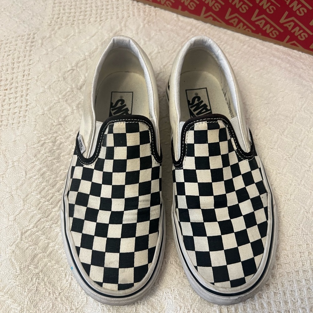 Vans Unisex Checkered Slip-On Shoes - Black and White
